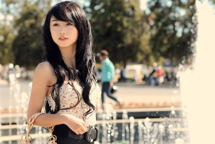 Mong manh, dịu dàng như giọt nắng mai, Thiên Di đẹp như mỹ nhân cổ trang Trung Quốc. Mong manh, dịu dàng như giọt nắng mai, Thiên Di đẹp như mỹ nhân cổ trang Trung Quốc.