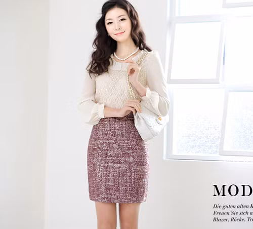 Sơ mi voan với mảng ren trước ngực cũng là lựa chọn khá thú vị. Sơ mi voan với mảng ren trước ngực cũng là lựa chọn khá thú vị.
