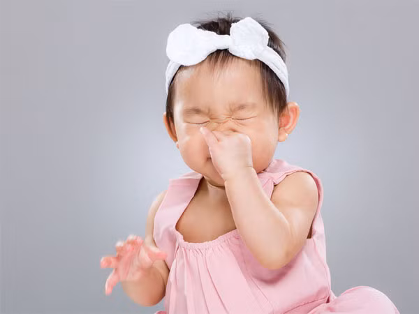 4 lý do khiến đầu bé hay ra mồ hôi ảnh 2 4 lý do khiến đầu bé hay ra mồ hôi ảnh 2