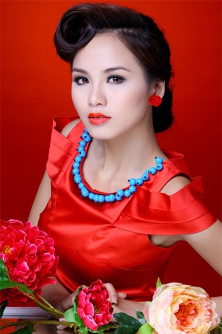 Sau nhiều ngày im lặng, Hoa hậu Thế giới người Việt 2010 đã chia sẻ câu chuyện hôn nhân của mình. Sau nhiều ngày im lặng, Hoa hậu Thế giới người Việt 2010 đã chia sẻ câu chuyện hôn nhân của mình.