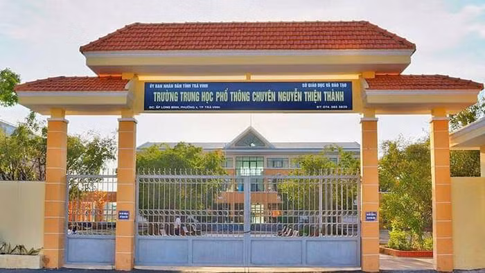 Trường trung học phổ thông chuyên Nguyễn Thiện Thành, Trà Vinh (ảnh minh họa: website trường) Trường trung học phổ thông chuyên Nguyễn Thiện Thành, Trà Vinh (ảnh minh họa: website trường)