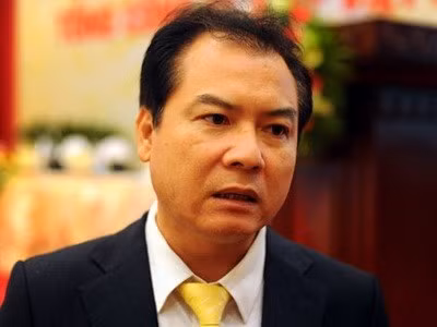 Sau khi miễn nhiệm chức danh Tổng Giám đốc, ông Lê Phú Hưng được phân công công tác tại Vụ Phát triển nguồn nhân lực của Bộ Công Thương. Sau khi miễn nhiệm chức danh Tổng Giám đốc, ông Lê Phú Hưng được phân công công tác tại Vụ Phát triển nguồn nhân lực của Bộ Công Thương.