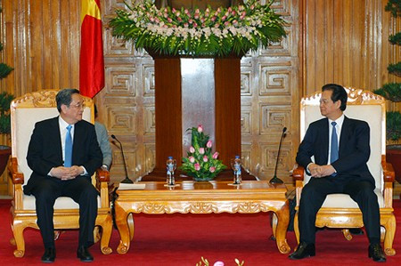 Thủ tướng Nguyễn Tấn Dũng tiếp ông Du Chính Thanh. Ảnh: VGP.