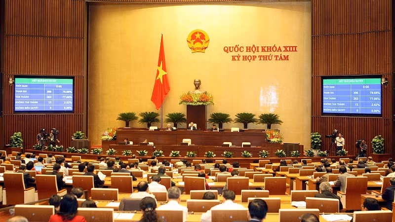 Chủ tịch Qốc hội Nguyễn Sinh Hùng điều hành kỳ họp thứ 8 Quốc hội khóa XIII. Ảnh: TTBC.