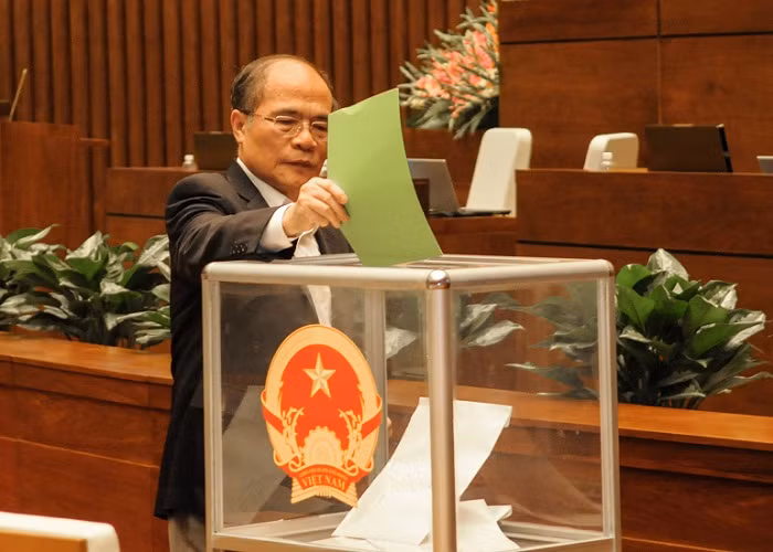 Năm 2014: Tín nhiệm cao (340); Tín nhiệm (93); Tín nhiệm thấp (52). Năm 2013: Tín nhiệm cao (328); Tín nhiệm (139); Tín nhiệm thấp (25).