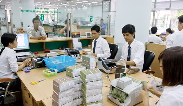 Phạt tới 500 - 600 triệu với hành vi chi trả ngoại tệ, tổ chức làm đại lý đổi ngoại tệ mà không được cấp phép. Phạt tới 500 - 600 triệu với hành vi chi trả ngoại tệ, tổ chức làm đại lý đổi ngoại tệ mà không được cấp phép.