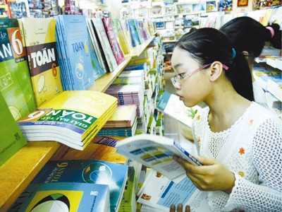 Nhiều ý kiến không ủng hộ Bộ Giáo dục và Đào tạo biên soạn sách giáo khoa. Ảnh: TPO. Nhiều ý kiến không ủng hộ Bộ Giáo dục và Đào tạo biên soạn sách giáo khoa. Ảnh: TPO.