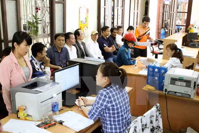 Chính phủ tiếp tục siết chặt chi tiêu ngân sách, đảm bảo hiệu quả hoạt động của bộ máy công chức, viên chức nhà nước. ảnh minh họa: TTXVN.