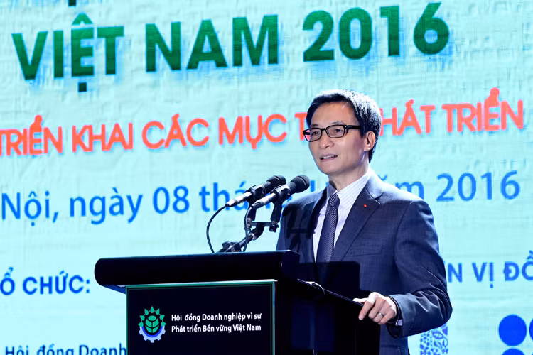 Phó Thủ tướng Vũ Đức Đam chia sẻ: "Điều quan trọng mục đích của Chính phủ là thay đổi bản chất quản trị cũng như sứ mệnh của doanh nghiệp Nhà nước để phát triển bền vững chứ không phải kinh doanh kiếm tiền". ảnh: vgp.