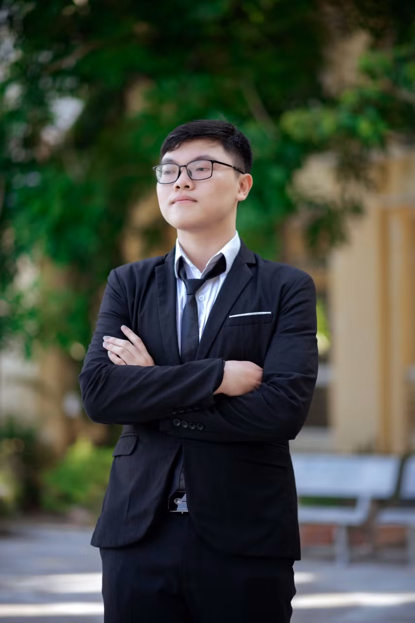 Dương Hồ Nam (học sinh Trường Trung học phổ thông Nguyễn Du, huyện Krông Pa) là thủ khoa kỳ thi tốt nghiệp Trung học phổ thông năm 2023 của tỉnh Gia Lai. Ảnh: NVCC Dương Hồ Nam (học sinh Trường Trung học phổ thông Nguyễn Du, huyện Krông Pa) là thủ khoa kỳ thi tốt nghiệp Trung học phổ thông năm 2023 của tỉnh Gia Lai. Ảnh: NVCC