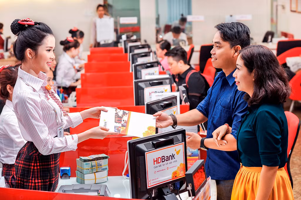HDBank lọt "Top" ngân hàng mạnh nhất châu Á.