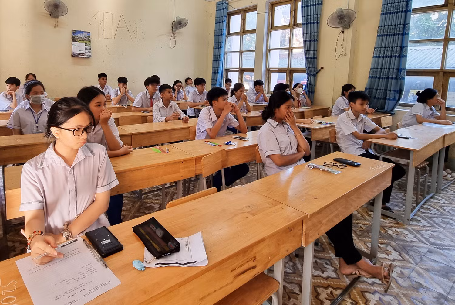 Học sinh chuẩn bị làm bài thi môn Toán tại Hội đồng thi Trường Trung học phổ thông Lê Lợi. Ảnh: Sở Giáo dục và Đào tạo Quảng Trị