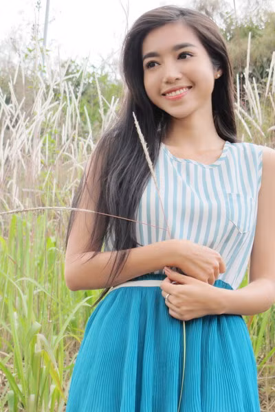 Tâm sự trên một trang báo, Elly Trần cho biết: “Tôi thích hình tượng một nghệ sĩ đa năng, nhưng không ôm đồm thứ gì cũng lao vào. Tôi hướng tới hình ảnh một người nghệ sĩ cân nhắc và thận trọng trong mỗi bước đi của mình. Hướng đi này có thể chậm nhưng chắc.”(Theo Vnexpress) >Bài phỏng vấn Elly Trần