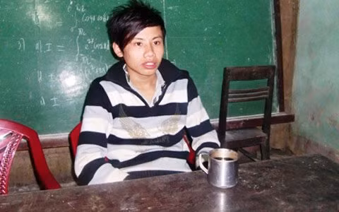 A3: Em Nguyễn Thị Thảo (ảnh trên) và em Quân kể lại những lần chứng kiến T., H. ngất xỉu, nói sảng.