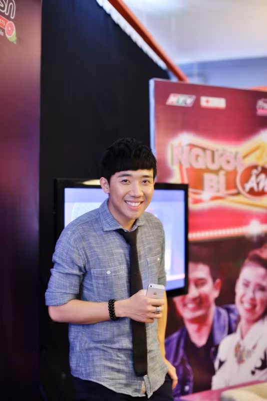 MC Trấn Thành cũng tự thiết kế cho mình một kiểu tóc cực teen.
