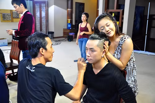 Ôi, mùi dầu gội đầu gì mà thơm thế nhỉ!