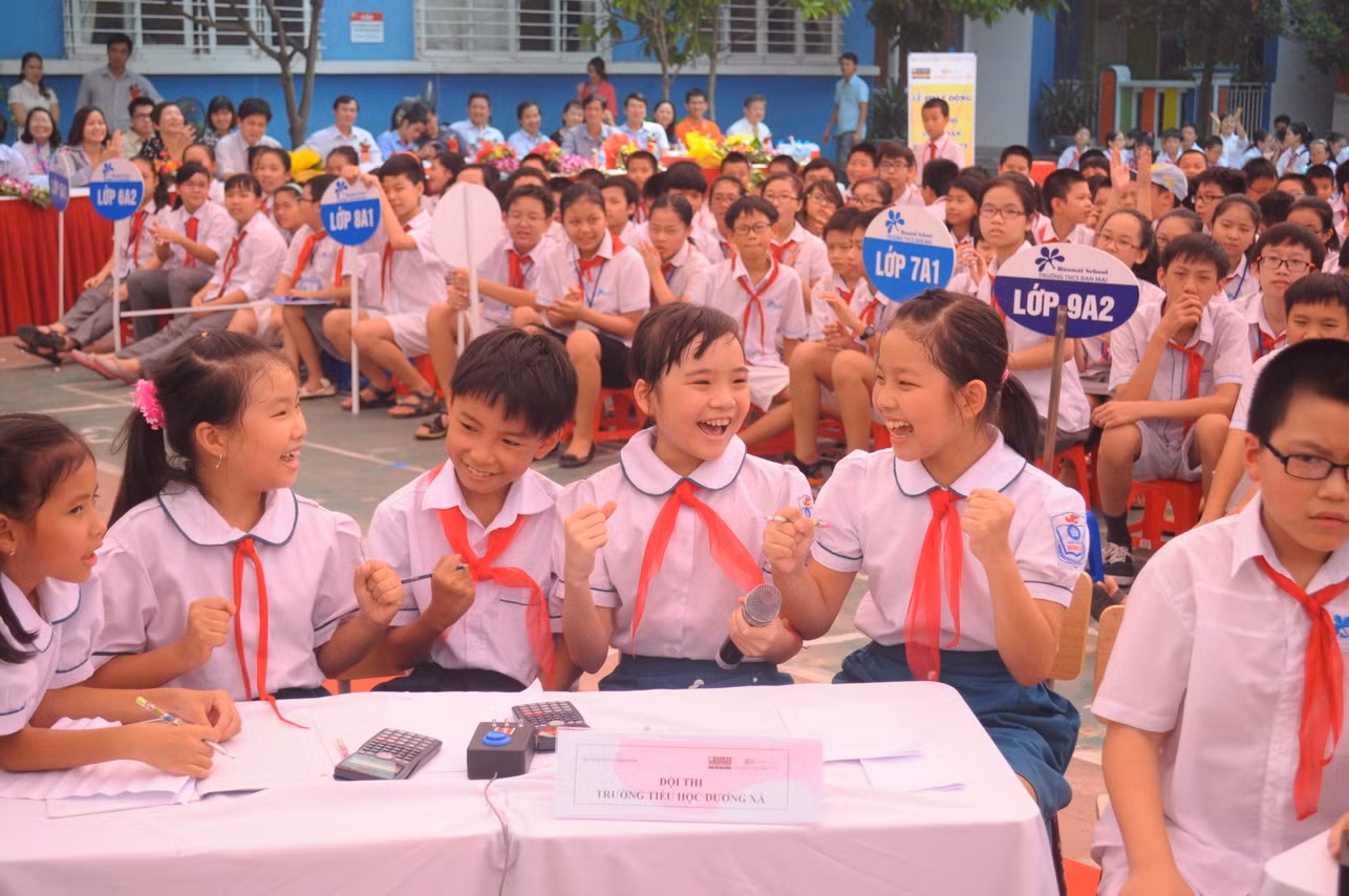 Học sinh vô cùng hào hứng với cuộc thi toán trực tuyến ViOlympic.