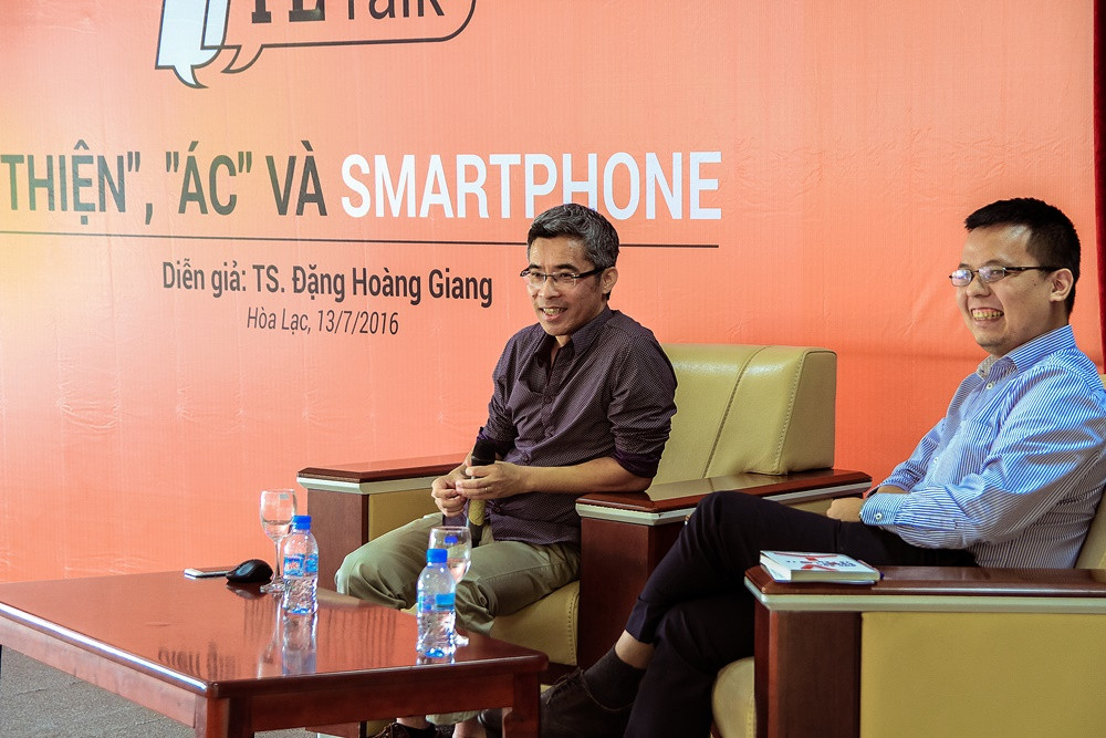 Cùng tham gia có ông Phạm Hiệp - Đại học Văn hóa Trung Hoa, Đài Loan.