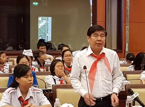 Chủ tịch Thành phố Hồ Chí Minh Nguyễn Thành Phong nêu 5 mong muốn với thiếu nhi (ảnh: P.L)