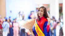 Vũ Phương Thảo trong ngày nhận bằng tốt nghiệp của Trường Đại học Sư phạm thành phố (ảnh: NVCC)