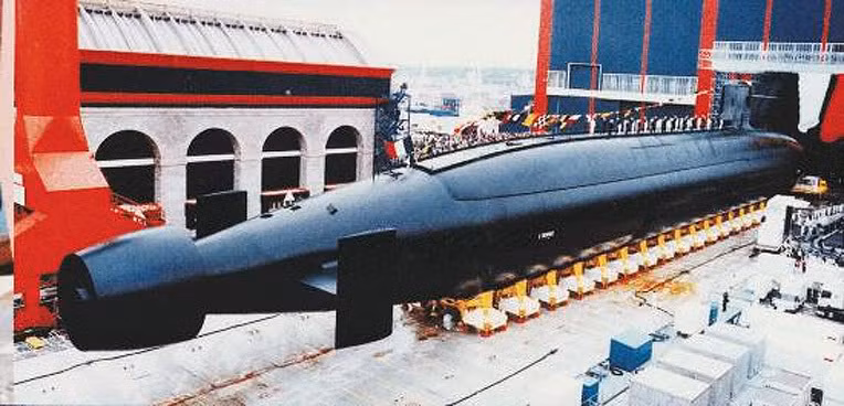 Tàu ngầm NG-SSBN S-616 "Le Triomphant"
