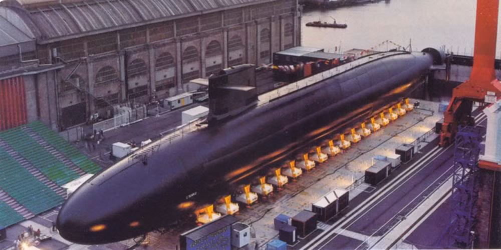 Tàu ngầm NG-SSBN S-616 "Le Triomphant"