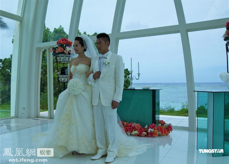 Quách Thiện Ni và ông xã Chu Thiếu Kiệt quen nhau vào cuối năm ngoái khi cùng làm việc tại trường quay Cung tỏa tâm ngọc. Quách Thiện Ni và ông xã Chu Thiếu Kiệt quen nhau vào cuối năm ngoái khi cùng làm việc tại trường quay Cung tỏa tâm ngọc.