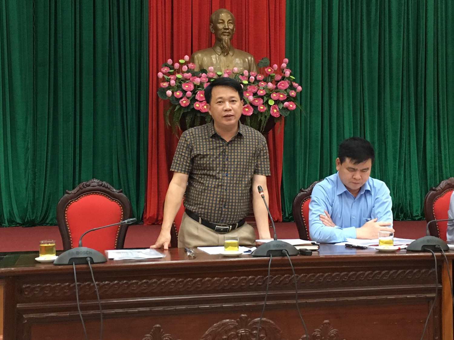 Ông Nguyễn Trọng Khiên cho biết, việc bổ nhiệm thừa nhiều hiệu trưởng sẽ giao thêm nhiệm vụ giảng dạy và giải quyết dần dần. Ảnh: Vũ Phương.