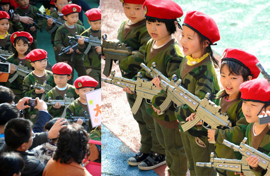 Động thái này dễ khiến người ta liên tưởng đến những cuộc biểu tình quá khích, đập phá bất cứ cửa hàng, doanh nghiệp nào liên quan đến Nhật Bản ở Trung Quốc trong tháng 9 vừa qua Động thái này dễ khiến người ta liên tưởng đến những cuộc biểu tình quá khích, đập phá bất cứ cửa hàng, doanh nghiệp nào liên quan đến Nhật Bản ở Trung Quốc trong tháng 9 vừa qua