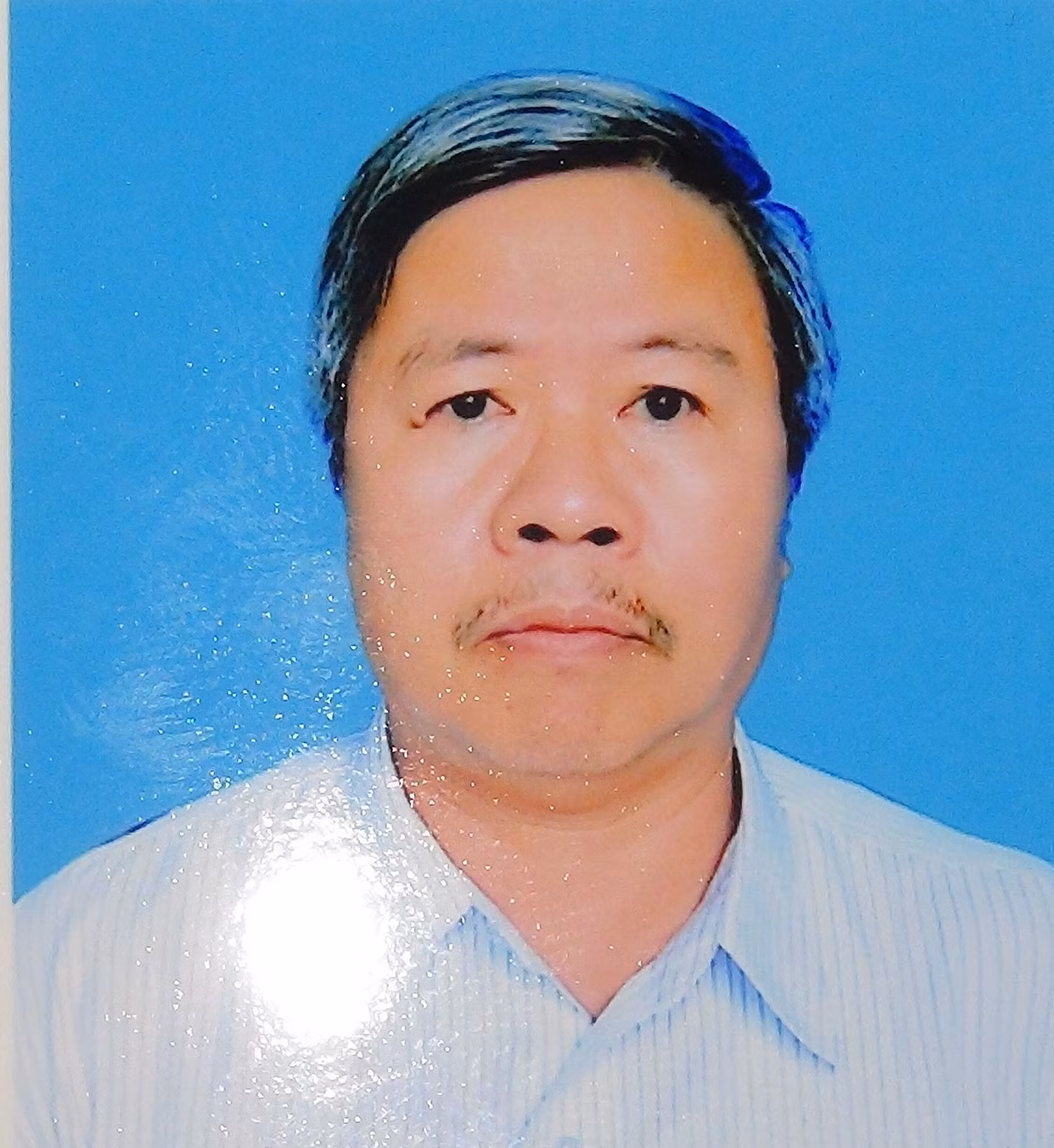 Ông Nguyễn Cường đã lợi dụng chức vụ quyền hạn bán hàng chục m3 gỗ quý, lấy tiền tiêu xài. Ảnh tư liệu