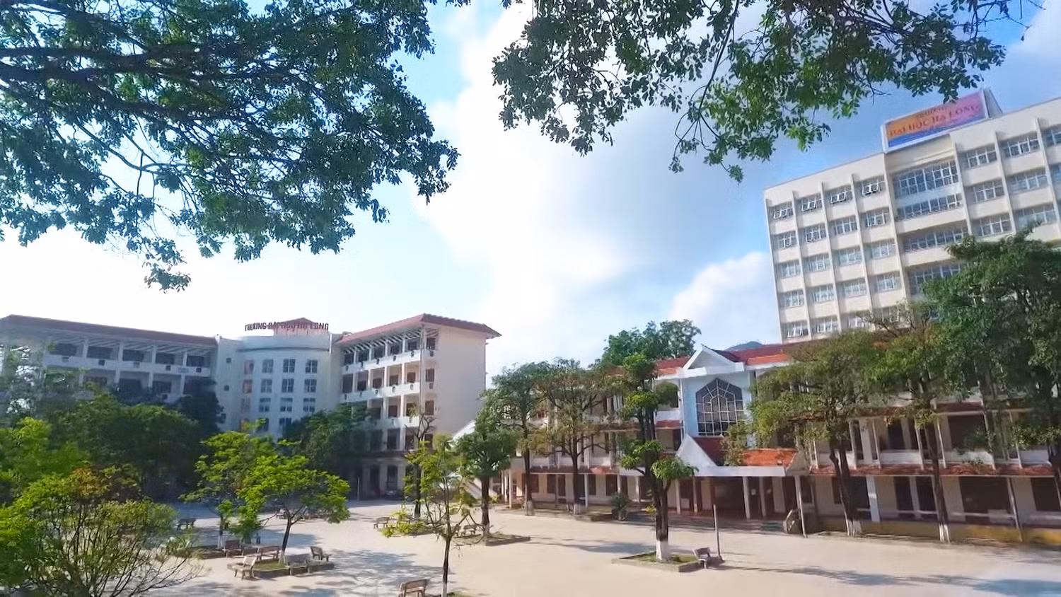 Trường đại học Hạ Long, ảnh: quangninh.gov.vn. Trường đại học Hạ Long, ảnh: quangninh.gov.vn.