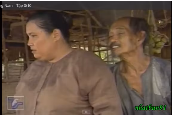 Trong vai Ba Ngù, Hồ Kiểng đã hóa thân trọn vẹn với hình ảnh một ông già Nam Bộ ham nhậu, ưa vọng cổ nhưng tốt bụng và hiền lành. Trong vai Ba Ngù, Hồ Kiểng đã hóa thân trọn vẹn với hình ảnh một ông già Nam Bộ ham nhậu, ưa vọng cổ nhưng tốt bụng và hiền lành.