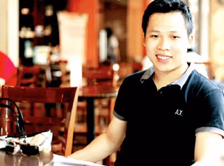 'Ông trùm chân dài' Vũ Khắc Tiệp.