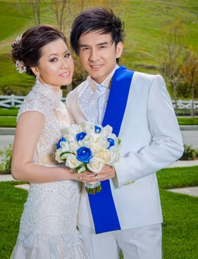 Đan Trường cho biết, theo anh đây là thời điểm thích hợp để anh lập gia đình. Đan Trường cho biết, theo anh đây là thời điểm thích hợp để anh lập gia đình.