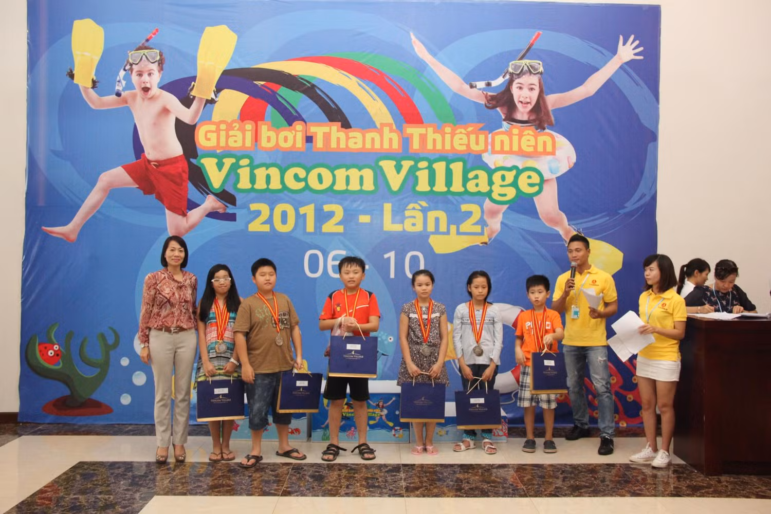 Các vận động viên đạt thành tích xuất sắc nhất đã nhận được những phần quà ý nghĩa cùng với kỷ niệm chương của chương trình. Các vận động viên đạt thành tích xuất sắc nhất đã nhận được những phần quà ý nghĩa cùng với kỷ niệm chương của chương trình.