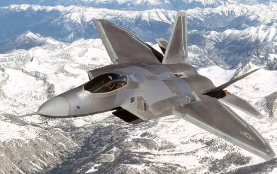 Máy Bay Tiêm Kích F-22 Raptor.