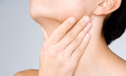 Gây ra cường giáp: Tức giận làm cho hệ thống nội bài tiết rối loạn, làm tăng hormon tuyến giáp trạng bài tiết, thời gian lâu dài sẽ gây ra cường giáp.