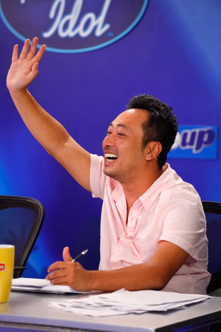 Đến thời điểm hiện nay, chỉ duy nhất một gương mặt ngồi trên ghế nóng được tiết lộ là Đạo diễn Nguyễn Quang Dũng. Đến thời điểm hiện nay, chỉ duy nhất một gương mặt ngồi trên ghế nóng được tiết lộ là Đạo diễn Nguyễn Quang Dũng.