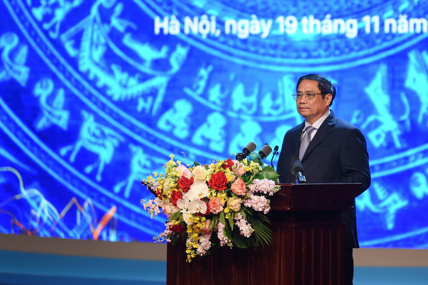 Thủ tướng Chính Phủ Phạm Minh Chính chia sẻ tại buổi Lễ kỷ niệm 40 năm Ngày Nhà giáo Việt Nam. (Ảnh: Bộ Giáo dục và Đào tạo) Thủ tướng Chính Phủ Phạm Minh Chính chia sẻ tại buổi Lễ kỷ niệm 40 năm Ngày Nhà giáo Việt Nam. (Ảnh: Bộ Giáo dục và Đào tạo)