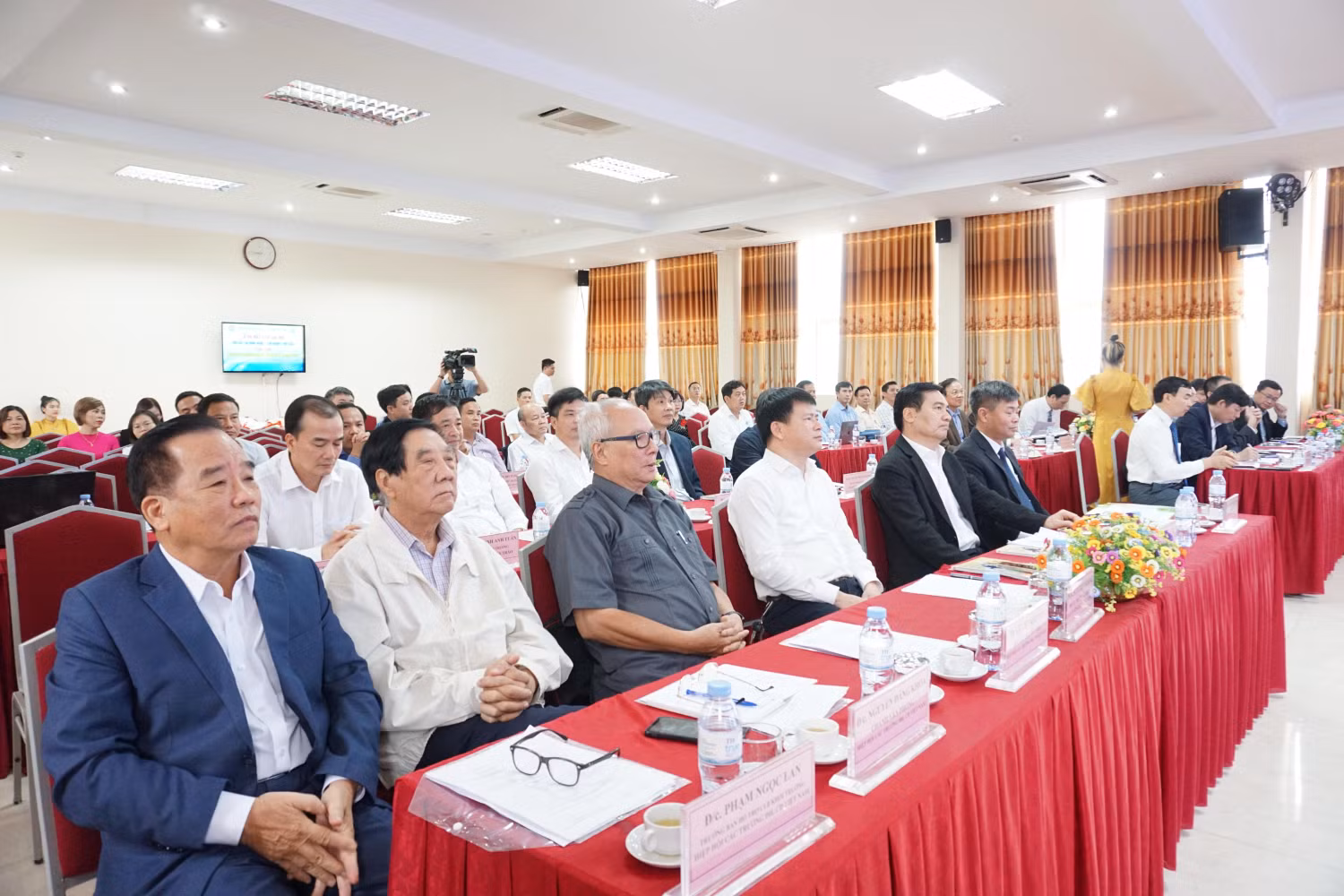 Lễ Ra mắt Câu lạc bộ Khối đào tạo Nông nghiệp, Lâm nghiệp, Thủy sản. (Ảnh: Nguyên Phương) Lễ Ra mắt Câu lạc bộ Khối đào tạo Nông nghiệp, Lâm nghiệp, Thủy sản. (Ảnh: Nguyên Phương)