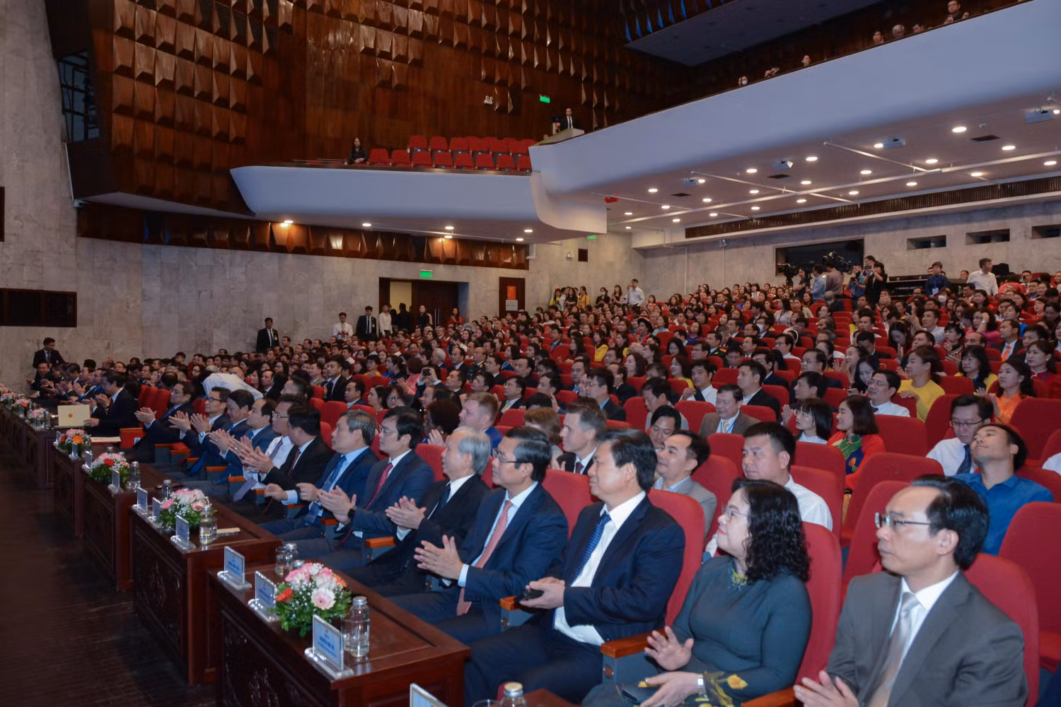 Lễ Kỷ niệm 40 năm Ngày Nhà giáo Việt Nam nhằm tôn vinh, tri ân những nỗ lực, đóng góp của đội ngũ nhà giáo. Ảnh: Bộ Giáo dục và Đào tạo