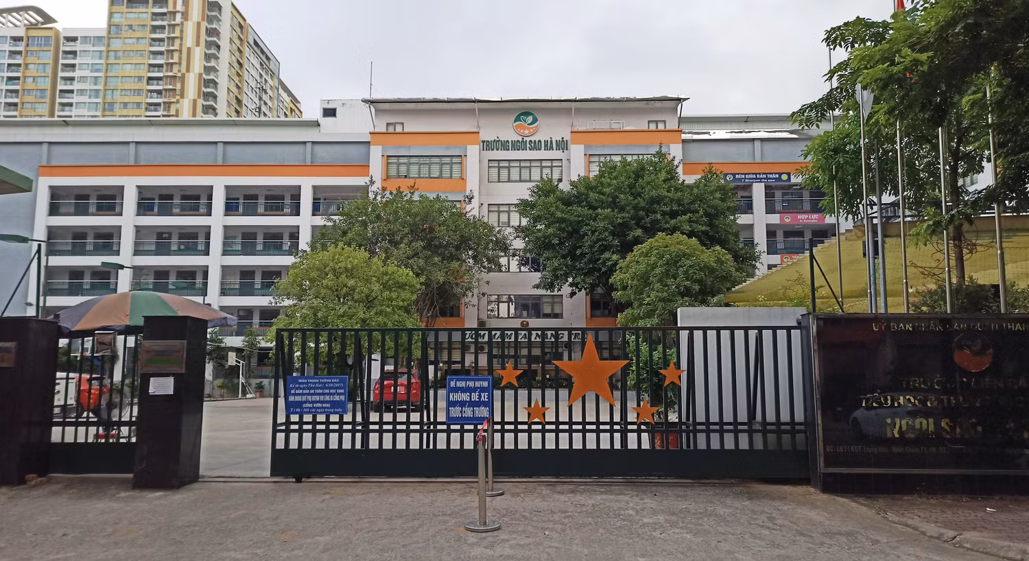 Trường Liên cấp Tiểu học và Trung học cơ sở Ngôi Sao Hà Nội vào hồi tháng 5 cũng vướng lùm xùm việc thu học phí online. Ảnh: Vũ Phương. Trường Liên cấp Tiểu học và Trung học cơ sở Ngôi Sao Hà Nội vào hồi tháng 5 cũng vướng lùm xùm việc thu học phí online. Ảnh: Vũ Phương.