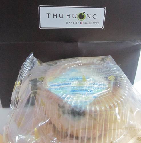 Bánh Trung thu cao cấp Thu Hương mốc đen dù còn hạn sử dụng