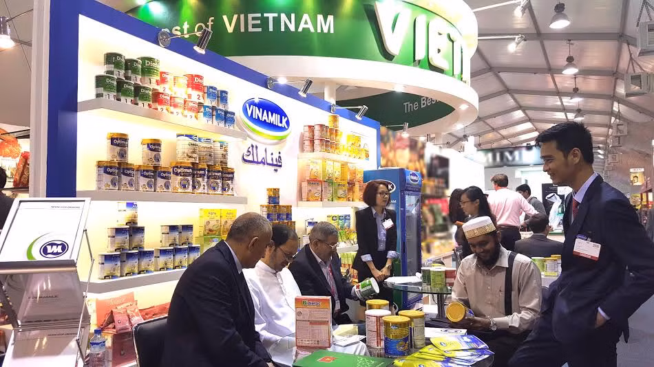 Đầu năm 2016, Vinamilk đã ký hợp đồng xuất khẩu các sản phẩm sữa bột cho trẻ em trị giá 12,5 triệu USD sang thị trường Trung Đông ngay trong ngày đầu tiên Hội chợ Gulfood 2016.