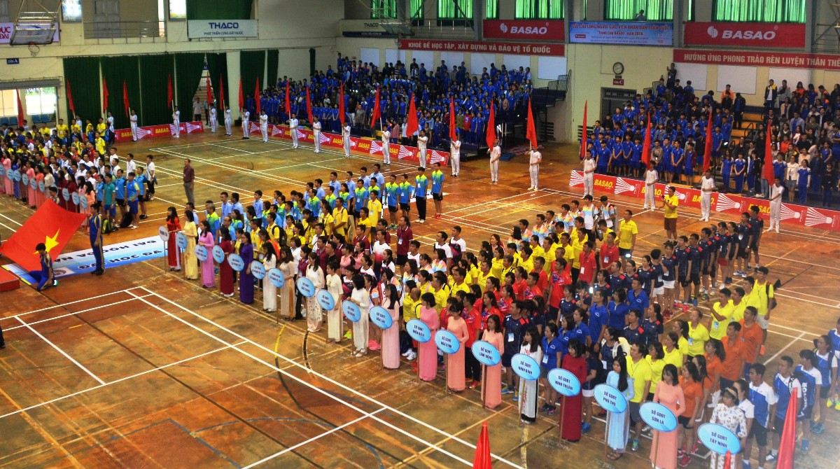 Giải cầu lông dành cho đội ngũ giáo viên trên cả nước. Ảnh: AN