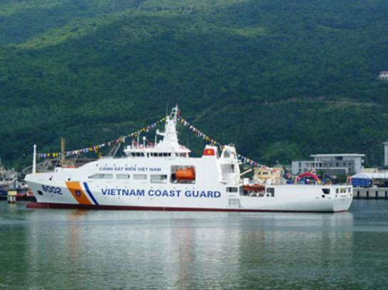 Tàu CSB 8002 của Lực lượng Cảnh sát biển Việt Nam tại cảng Đà Nẵng (nguồn Tân Hoa xã) Tàu CSB 8002 của Lực lượng Cảnh sát biển Việt Nam tại cảng Đà Nẵng (nguồn Tân Hoa xã)