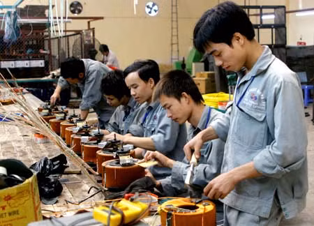 Vi phạm quy định dạy nghề bị phạt tới 75 triệu đồng với cá nhân, 150 triệu đồng với tổ chức. ảnh: Năng lượng mới. Vi phạm quy định dạy nghề bị phạt tới 75 triệu đồng với cá nhân, 150 triệu đồng với tổ chức. ảnh: Năng lượng mới.