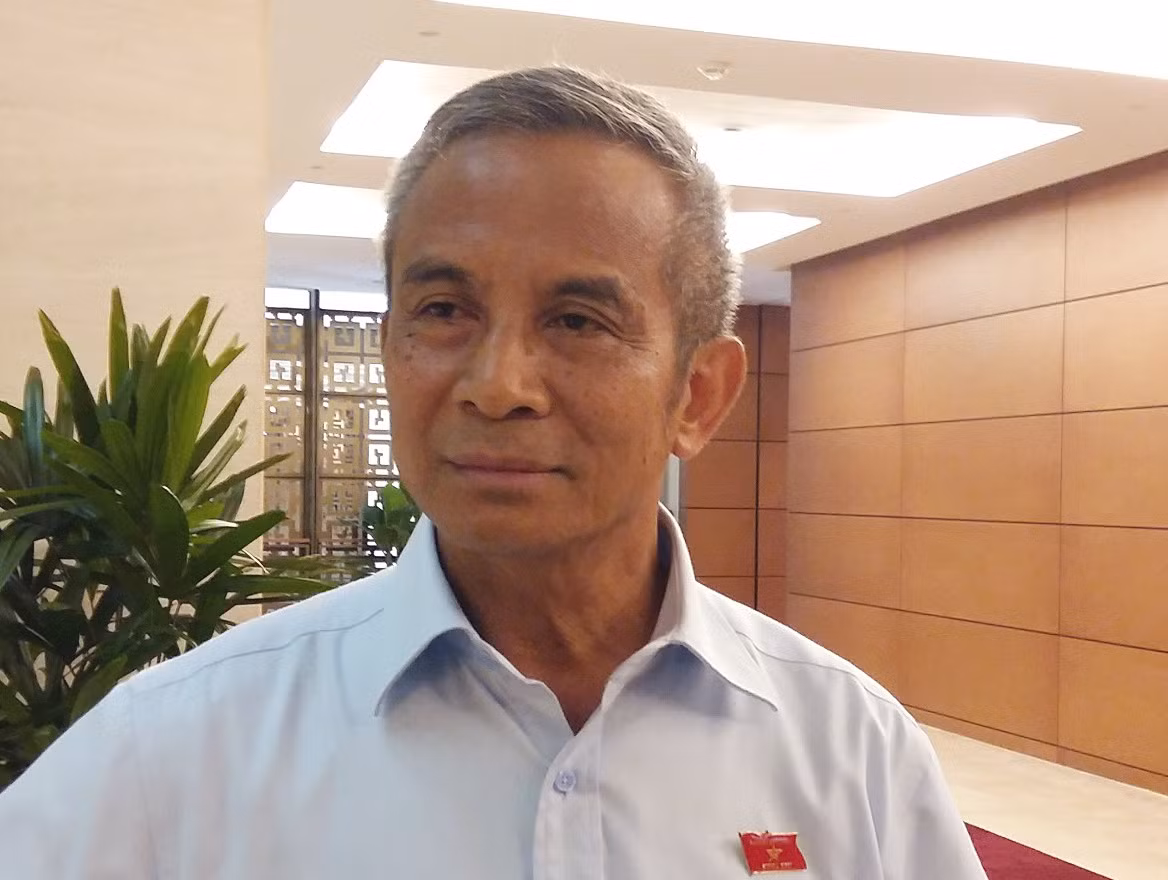 Đại biểu Quốc hội Đặng Ngọc Tùng đề nghị không cho phép nhập công nghệ lạc hậu. Ảnh: Ngọc Quang.