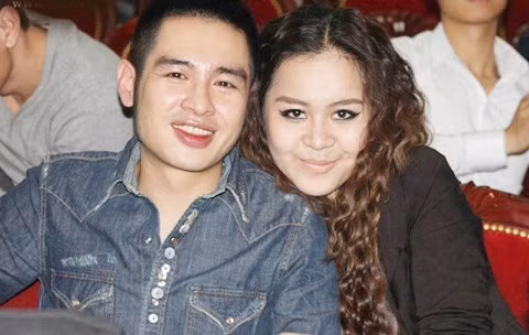 "Tôi xin được trả lời một lần duy nhất và cũng là lần cuối cùng, giữa tôi và Vũ Hạnh Nguyên ngoài tình anh em đồng nghiệp ra thì không có gì khác. Chuyện chúng tôi thân mật trong những đêm thi của BNHV chẳng qua là anh em lâu ngày gặp lại nhau nên vui vẻ, hài hước một chút thôi", Hoàng Hải lên tiếng về nghi án yêu Vũ Hạnh Nguyên. (Theo VietNamnet)