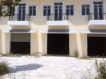 Các dãy liền kề đều đã hoàn thiện...